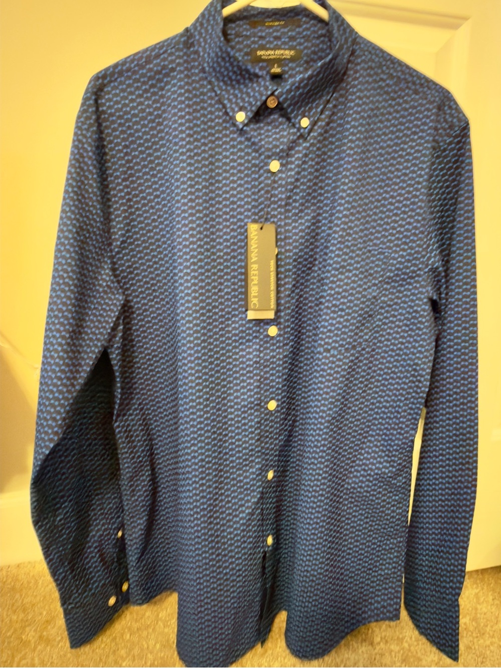 NWT Men’s Banana Republic LS Shirt - Large